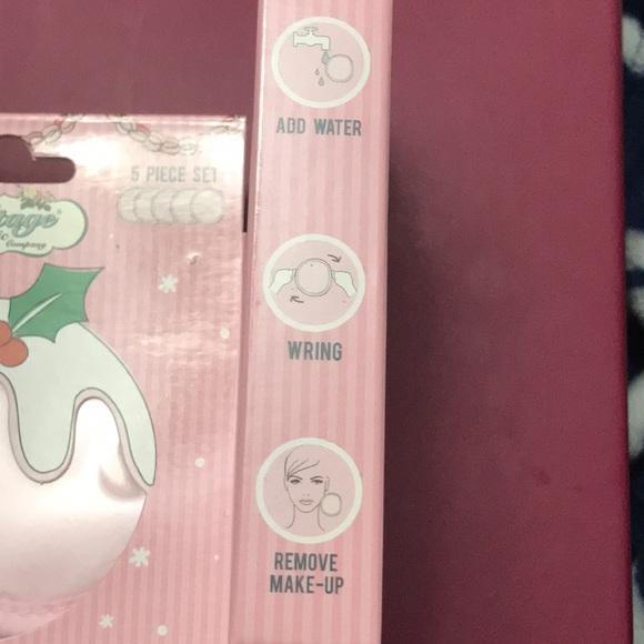 The Vintage Cosmetic Company Christmas pudding face pads  (5)mini clean cloths - Picture 8 of 9